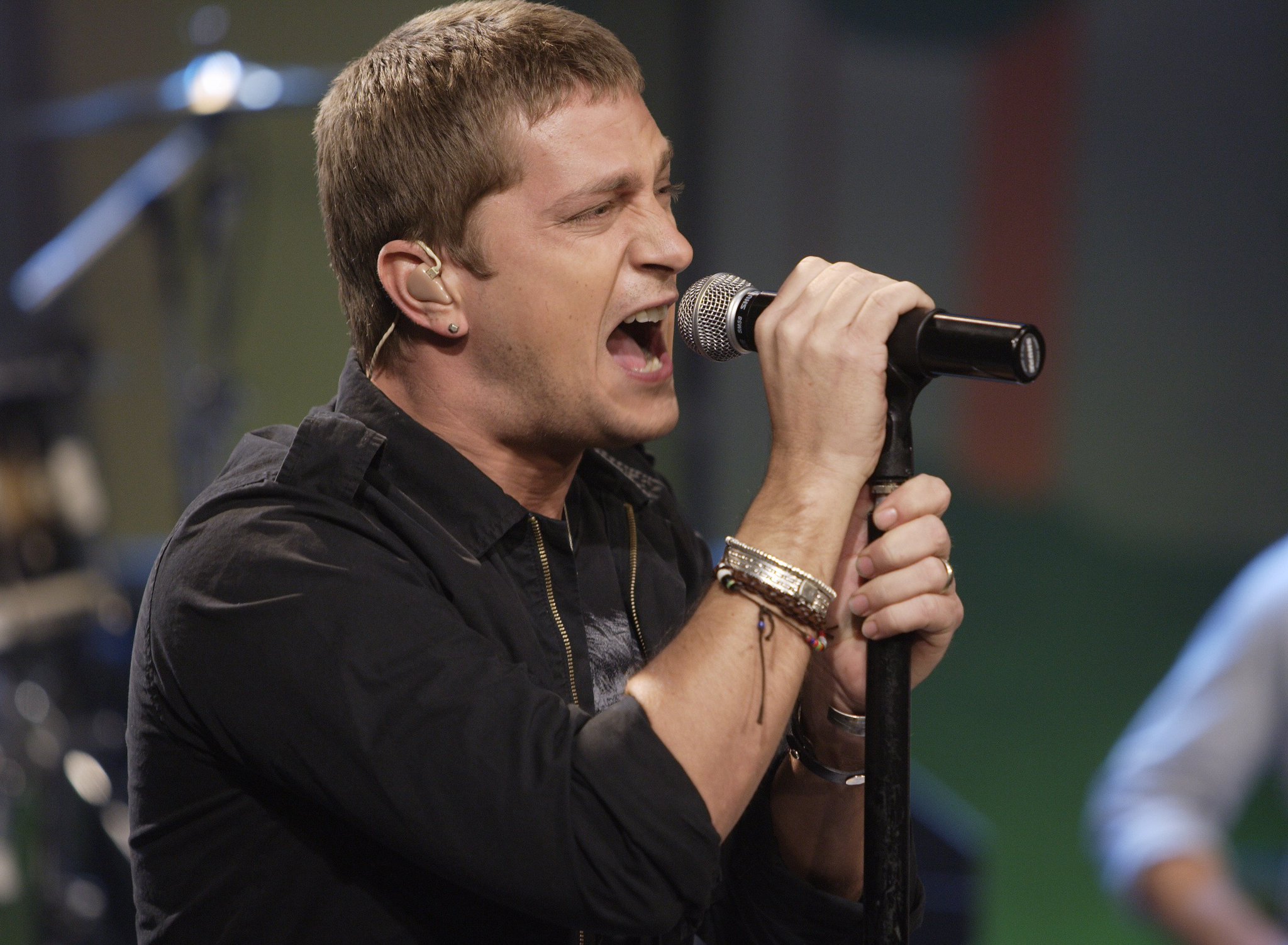 Happy Birthday to Rob Thomas, 49 today 