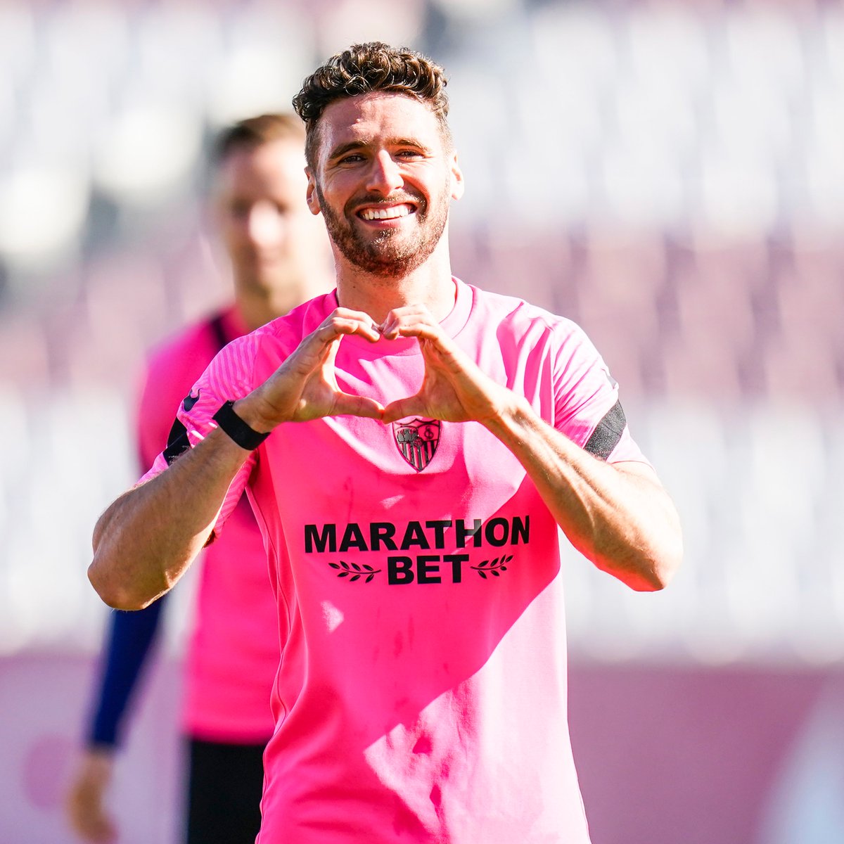 SevillaFC's tweet photo. 💕 Porque vuestro 𝗤𝗨𝗘𝗥𝗘𝗥 es nuestro 𝗣𝗢𝗗𝗘𝗥...

¡Feliz día de San Valentín, sevillistas! 💘✨ https://t.co/G3BwKd7LvR