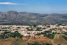 MPP42822322's tweet photo. Piatã, a mais antiga povoação da Chapada Diamantina, cidade mais alta do Nordeste, a 1.180 metros acima do nível do mar, com temperatura média anual que não passa dos 20 graus e no inverno pode chegar a 3 graus! Aqui é Bahia!
Via Acontece na Bahia https://t.co/YFXNJOeyhe
