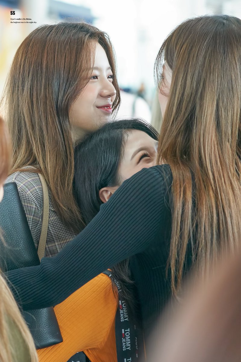 fromisource's tweet photo. i can’t handle it, this is too soft 😔😔 https://t.co/K4ae0KC2hb