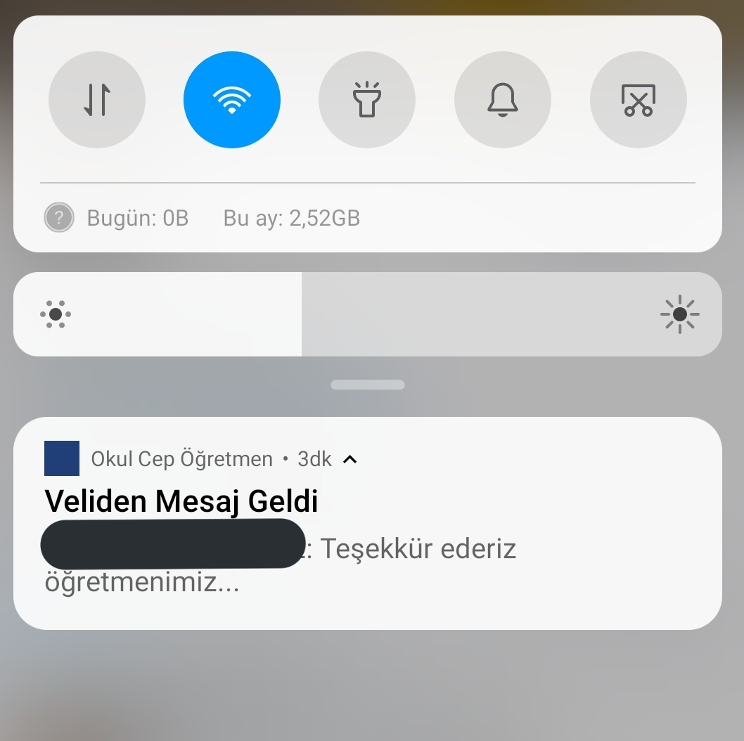 essiima's tweet photo. Okul misyonu gereği veli ile çocuğun uydusuymuşuz gibi konuşuyoruz. "Annemiz, babamız" hitabı ile.
Veli durumu yadırgamıyor, aksine aynı üslupla iletişime devam etmeye başlıyor. Harika 🙄 https://t.co/D8dKvqC68w