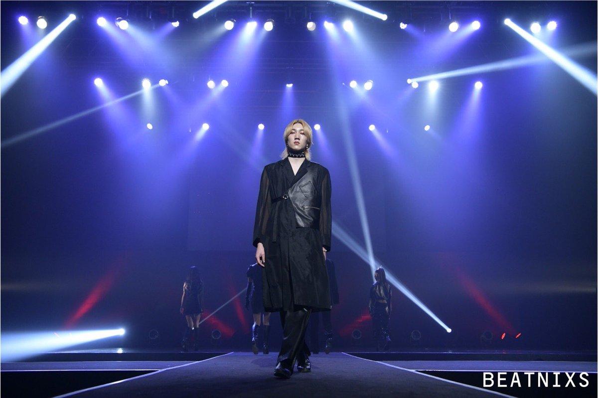BEATNIXS_B's tweet photo. BEATNIXS 2021
2021.02.14 (Sun)

team：楚々
theme：黒白混淆

#beatnixs2021
#キッカケは #beatnixs
#hairmake  #fashion  #show
#osaka  #zeppnamba https://t.co/UzLvKqXzja