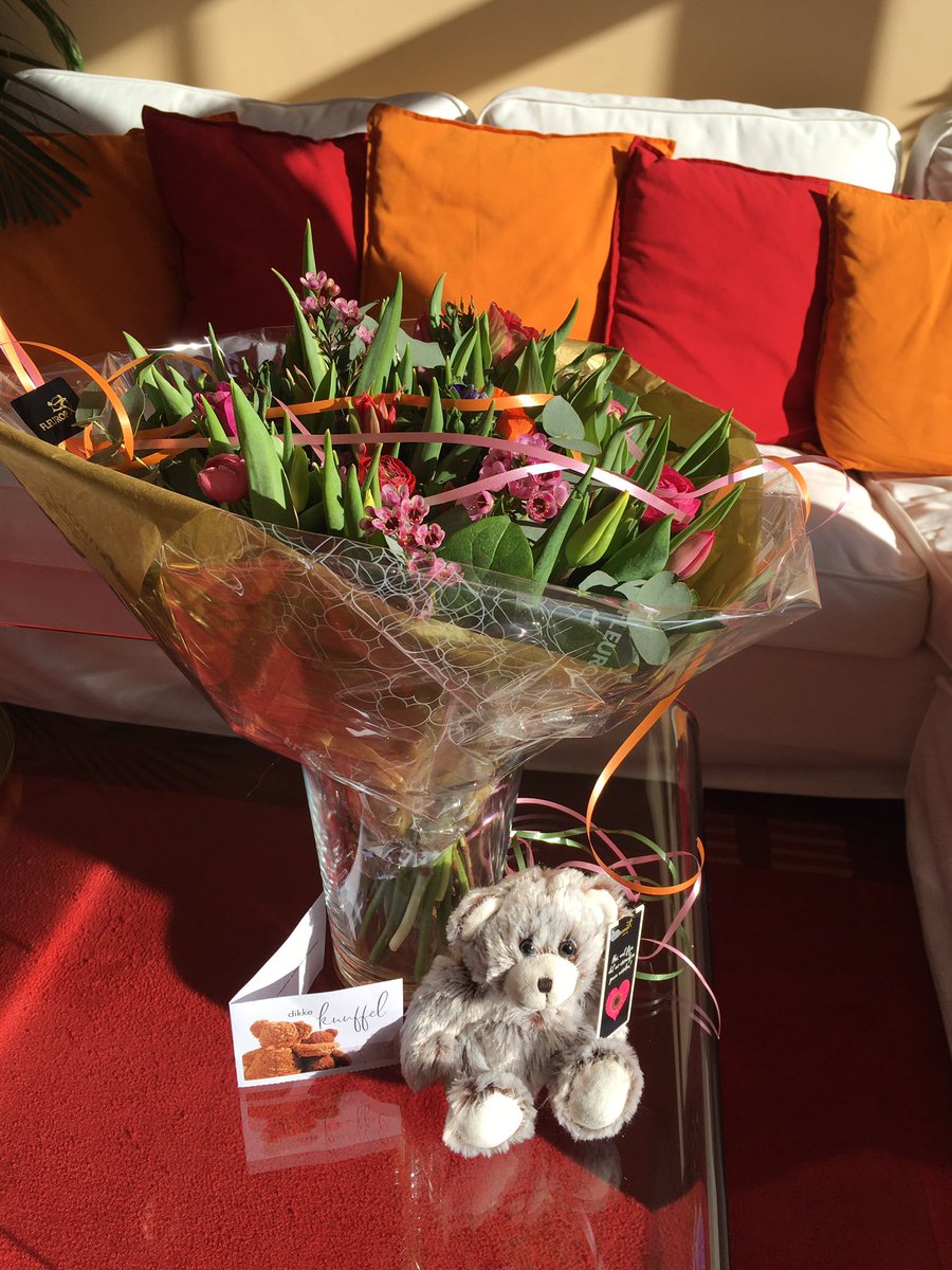 Altijd leuk als mensen aan je denken op Valentijnsdag. 😊🙏🏼❤️🍀🥰