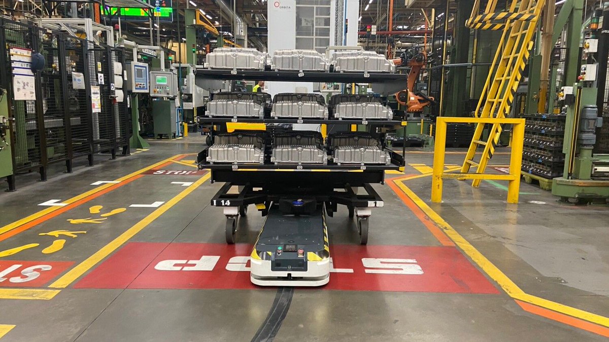 JOchoaLopez's tweet photo. Ford engine production benefits from Ericsson 5G https://t.co/w3m1j6oggH https://t.co/pj4GKrmxuU