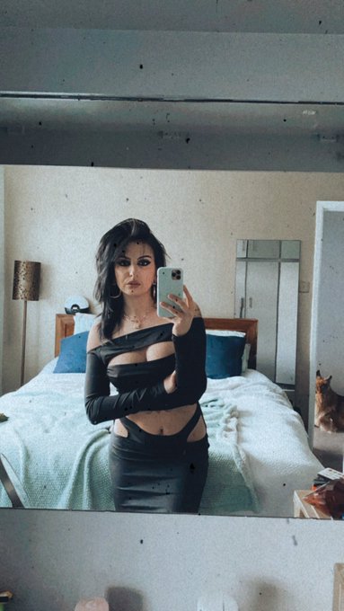 Valentine&rsquo;s look 🖤 https://t.co/Y1LUnNPNEs<a href="/tag/bts"class="tags"><span>#bts</span></a><a href="/tag/suicidegirls"class="tags"><span>#suicidegirls</span></a><a href="/tag/selfiesaturday"class="tags"><span>#selfiesaturday</span></a>