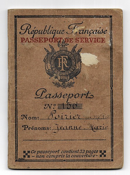 passportmuseum's tweet photo. During Vichy France, 15,000 people, mostly Jews, were denaturalized (between June 1940 and August 1944)

A Vichy France service passport issued in 1941 https://t.co/kXcwPlJ2xh
