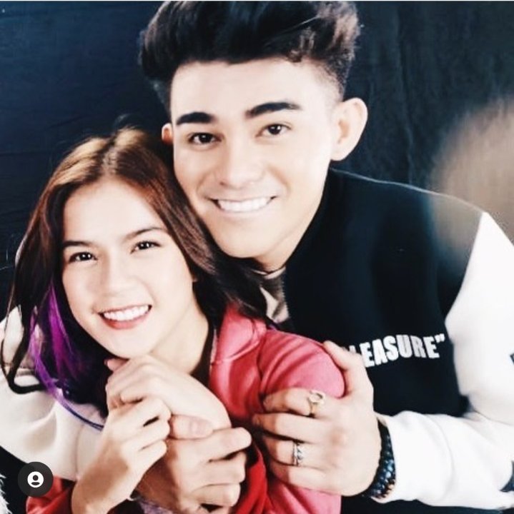 Let the love begin heh hehe

HappyValentines MARNIGO