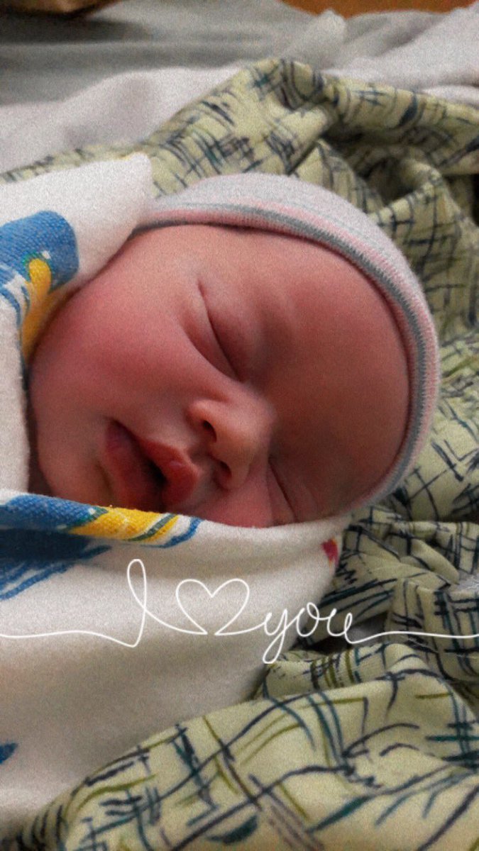 bublbathvc's tweet photo. I’m so proud of myself 🍼💞 my baby ✨ https://t.co/rvz8dz6pvR