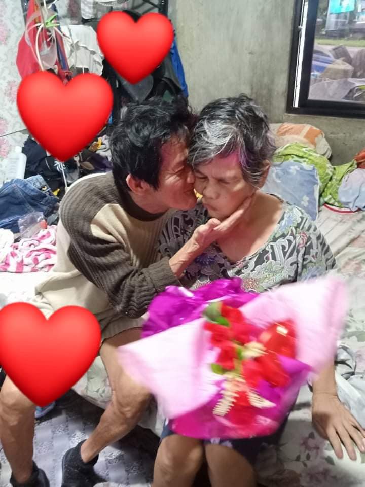itxmaryy's tweet photo. There is only one happiness in life:to love and be loved❤️❤️❤️ https://t.co/pfu88wPLyR