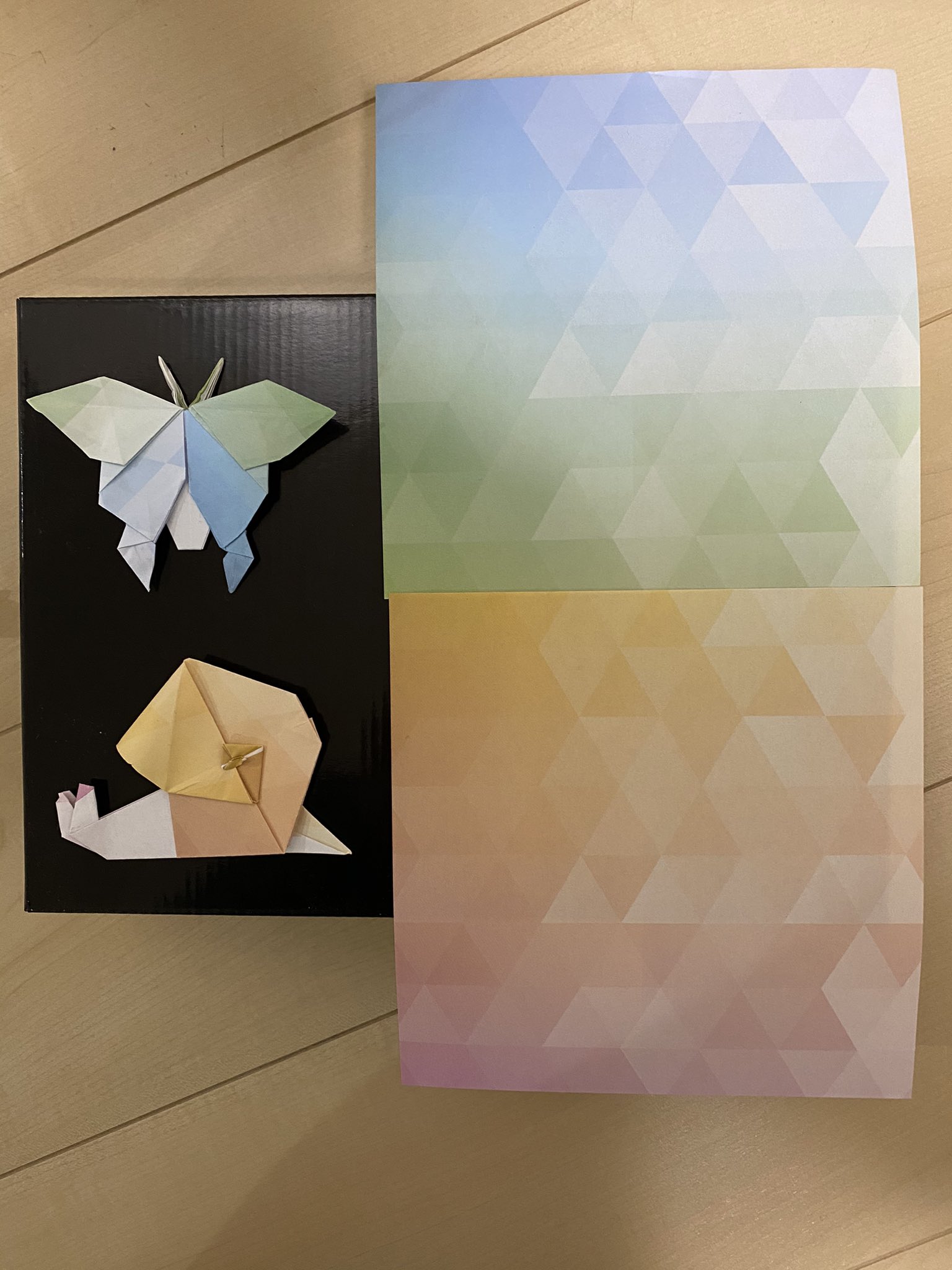 折り紙職人 Mengweiningさん 212movingさん 212moving の Butterflies と Snail を セリアのパステルグラデーション折り紙で折ってみました グラデーション部分が見事にマッチして綺麗な仕上がりになりました 折り紙作品 蝶 カタツムリ 蝸牛 折り紙職人 Mengweiningさん 212movingさん 212moving の Butterflies と Snail を セリアのパステルグラデーション折り紙で折ってみました グラデーション部分が見事にマッチして綺麗な仕上がりになりました 折り紙作品 蝶 カタツムリ 蝸牛