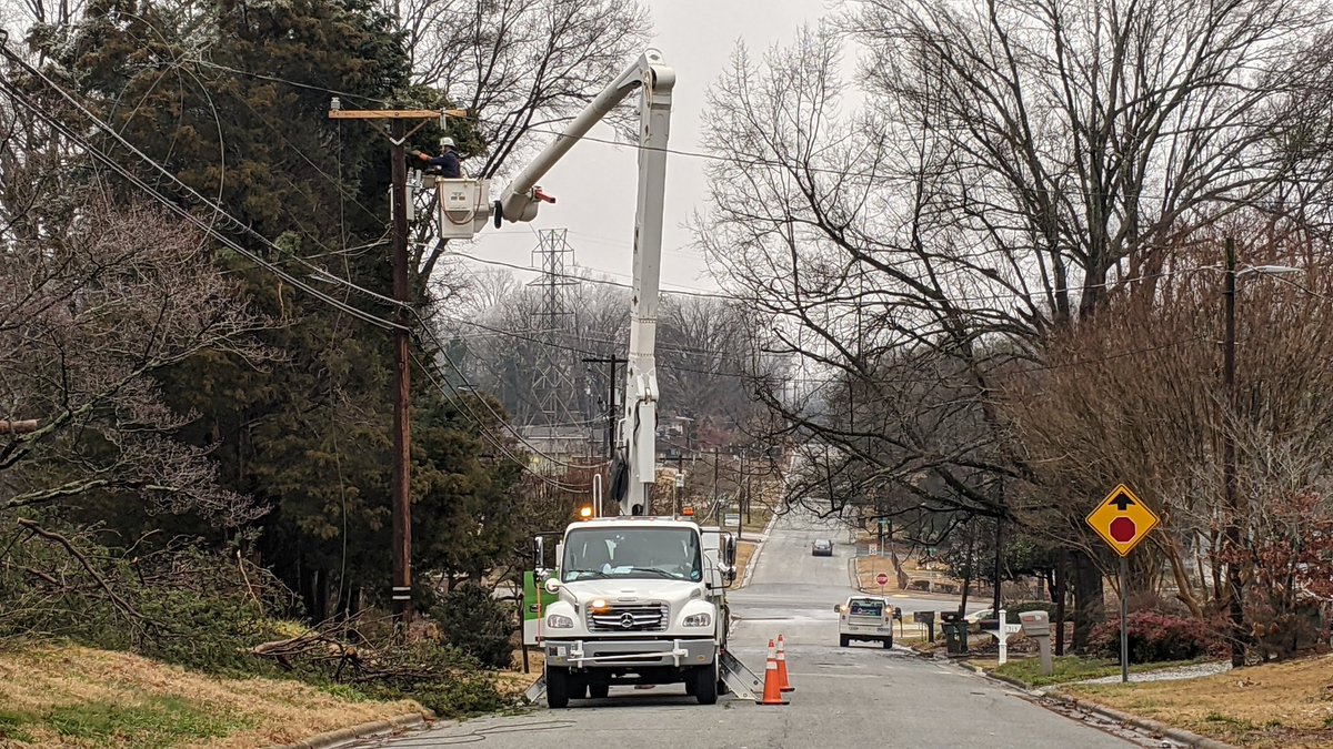 DE_JeffB's tweet image. A local @DukeEnergy crew repairing multiple damaged poles and downed lines near N. Elm St. in Greensboro. This neighborhood alone had about half a dozen poles to repair to restore this line.