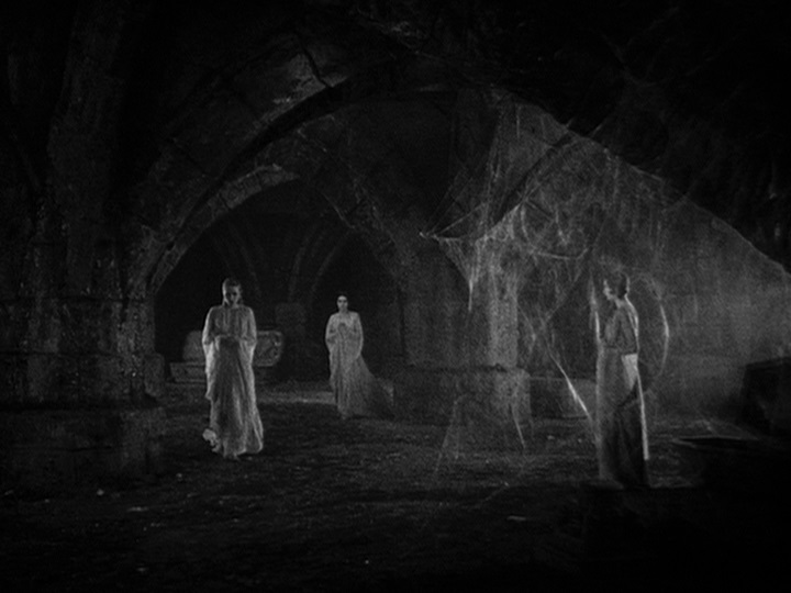 Kim Newman tweet media