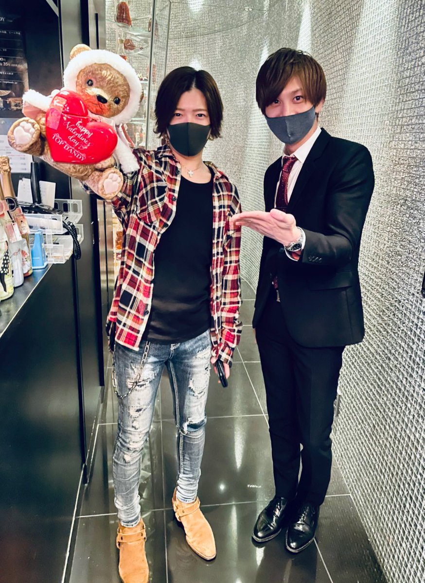 gd_TOPDANDY's tweet photo. TOPDANDY
🧸Valentine Day🧸

赤を取り入れた���ーディネートで
「モテ男」いっぱいのバレンタイン💝
お写真でお楽しみください‼️

#全てがTOPDになる
#TOPDANDY

※撮影時のみマスクオフしています https://t.co/CD7KWeFUDV