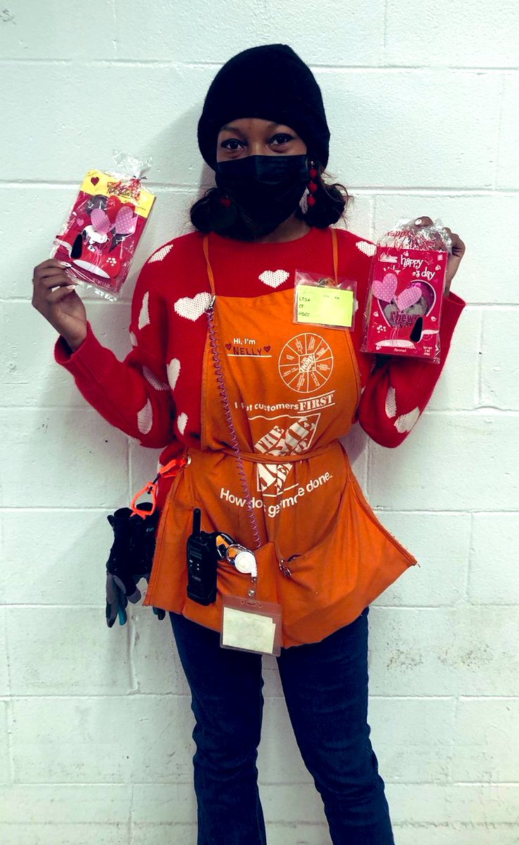 Spreading the LOVE on Valentines Day💗💗sweet treats for all of our associates 😍🍫😍team 1206