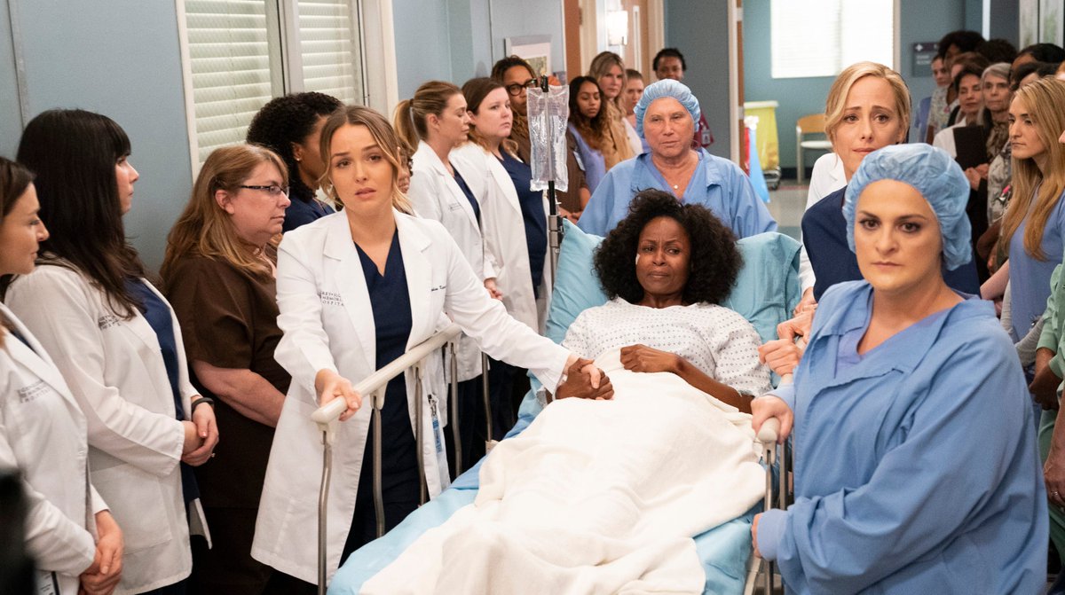 Easily one of the most powerful moments I have ever seen on television. In awe of  @erfinchie and beyond proud to call her a friend  #GreysAnatomy  