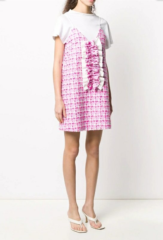 Everything is so ugly until Minatozaki Sana wears it  @JYPETWICE thread :