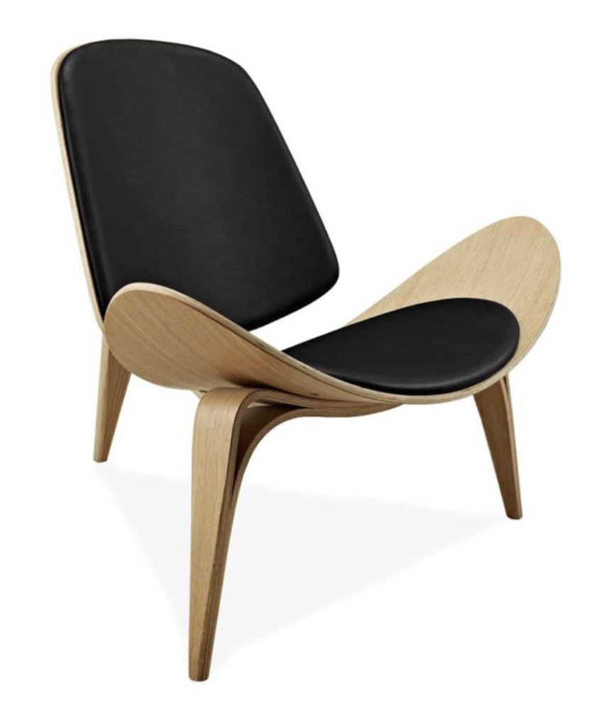 ✧･ﾟ: *✧･ﾟ:*declan mckenna as chairs: a thread*:･ﾟ✧*:･ﾟ✧