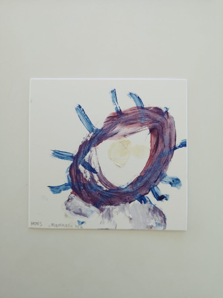 I've painted you mum, it's the sun! Mons 3yo. O my heart 😭💜 
He named the painting "my mother" Gratulerer med morsdagen alle fantastiske mødre der ute ♀️