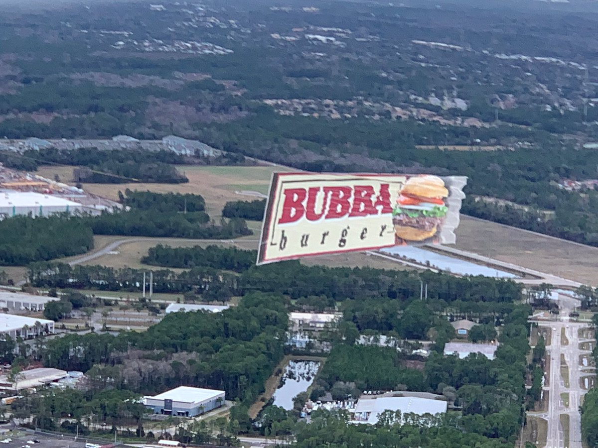AvProAerial's tweet photo. @Bubbaburger inbound over the #DAYTONA500 #LookUp https://t.co/ICHBSDU1hS