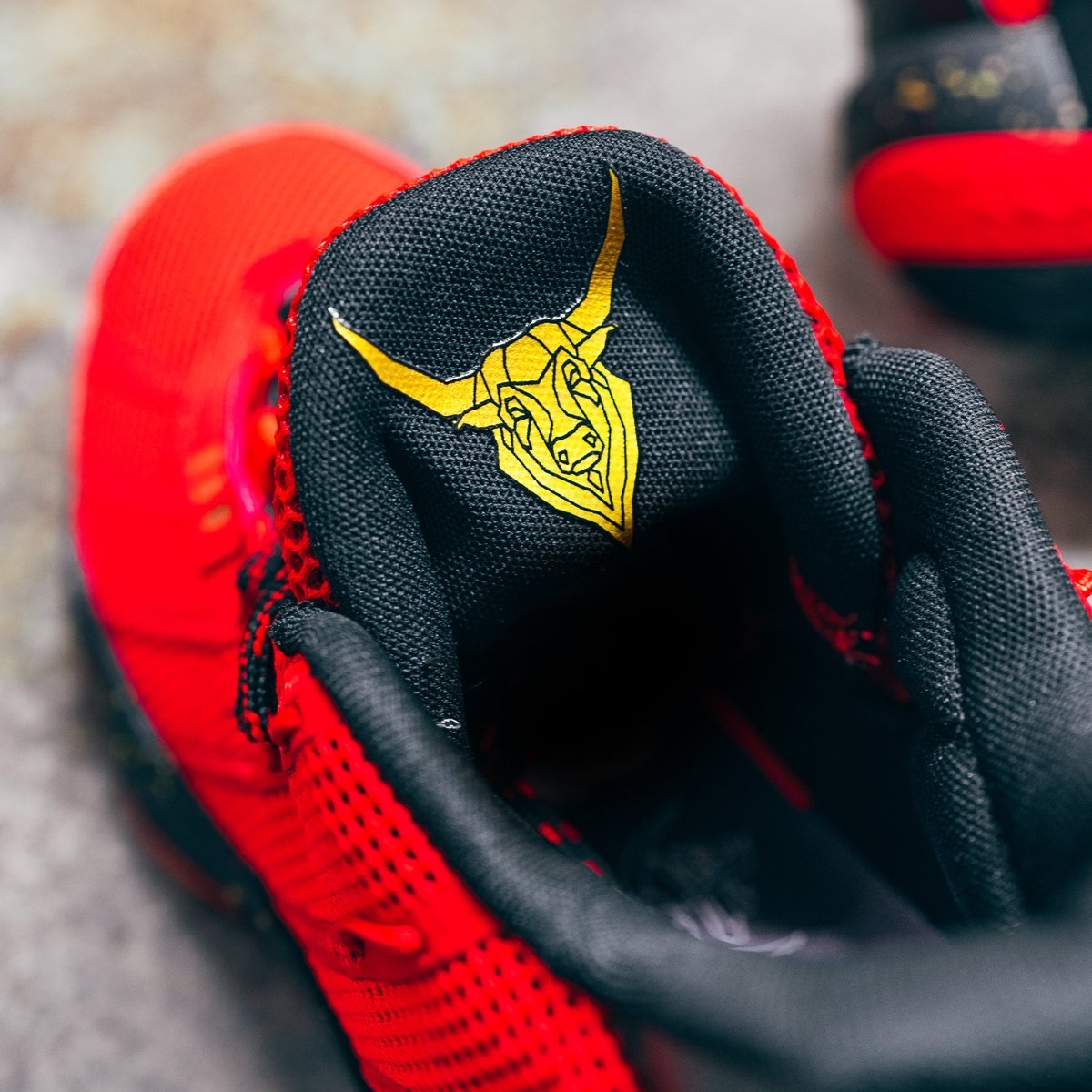 PabloMurphy's tweet image. .@adidasHoops Celebrates the Year of the Ox with the @Dame_Lillard #Dame7 &amp;amp; @spidadmitchell #DONISSUE2

🛒: a.did.as/LUNARNEWYEAR