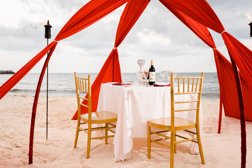 NowResorts's tweet photo. Today is a reminder to celebrate your relationships. Sunset dinners overlooking refreshing azure waters is the perfect pause to appreciate and be grateful for those we love!
#NowResorts #NowJade #Cancun #UnlimitedLuxury #ValentinesDay https://t.co/CrgixPI8qY
