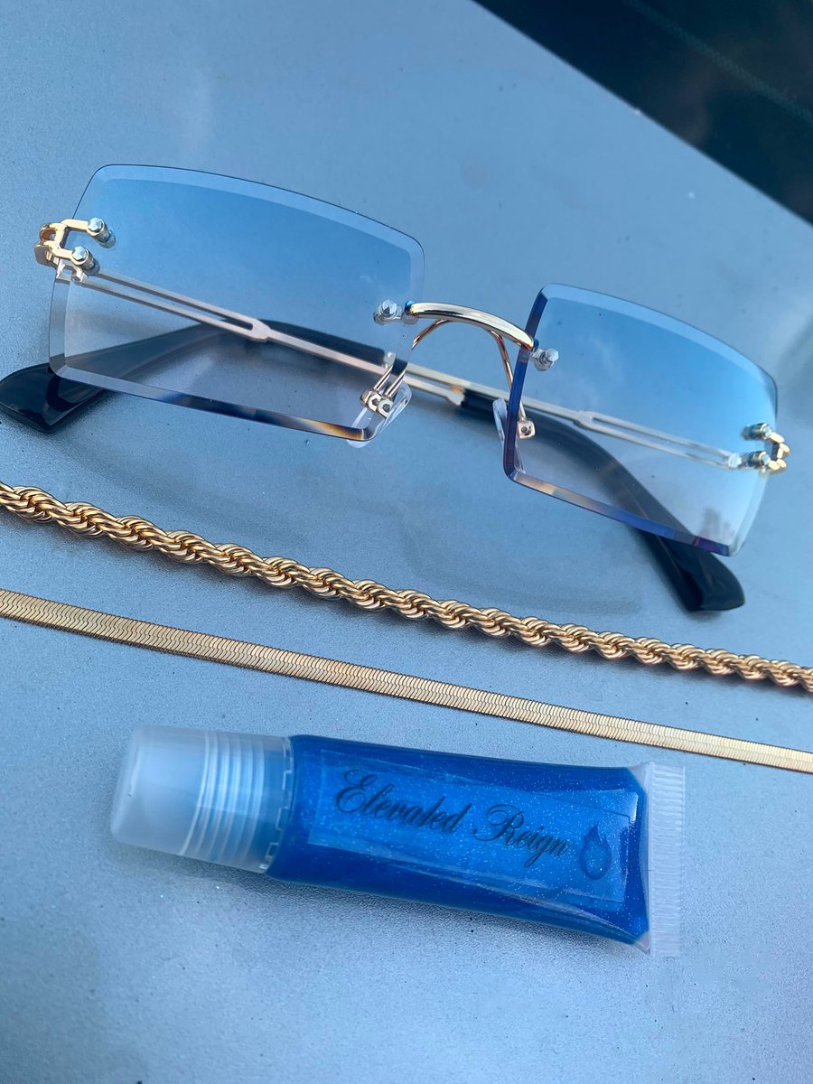 llc_reign's tweet photo. @cashcollection_ Please Retweet 💙
Our Goal: 2 orders today! 
:
We sell trendy high quality accessories to complete your perfect look + free shipping on orders over $9.99
IG: @elevatedreign_llc
WEB: https://t.co/xLuQfcg4oO
:
Shop our Love Day Sale 50% OFF EVERYTHING ❤️ #BlackOwnedBusiness https://t.co/iDduvbK81b