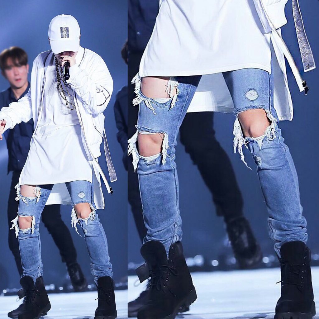 jimin's legs with this ripped jeans a thread
