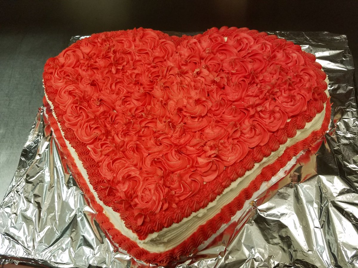 lacountyparks's tweet photo. For this special Valentineโs Day ๐ #ParksFromHome episode, you and your family can join Margaret to learn how to make a beautiful and delicious, heart-shaped chocolate cake ๐ฐ decorated with a rose-designed frosting! Watch from the safety of your home: https://t.co/tFQfWK71Yc https://t.co/vVDoRWTkWI