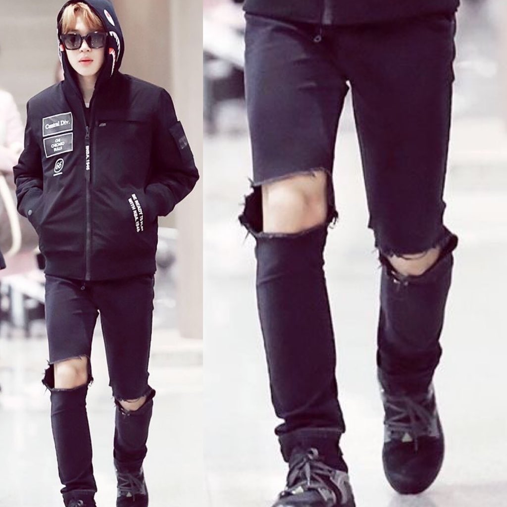 jimin's legs with this ripped jeans a thread