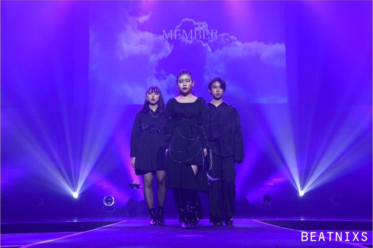BEATNIXS_B's tweet photo. BEATNIXS 2021
2021.02.14 (Sun)

team：8/8
theme：黒百合

#beatnixs2021
#キッカケは #beatnixs
#hairmake  #fashion  #show
#osaka  #zeppnamba https://t.co/GhSmUwsfey