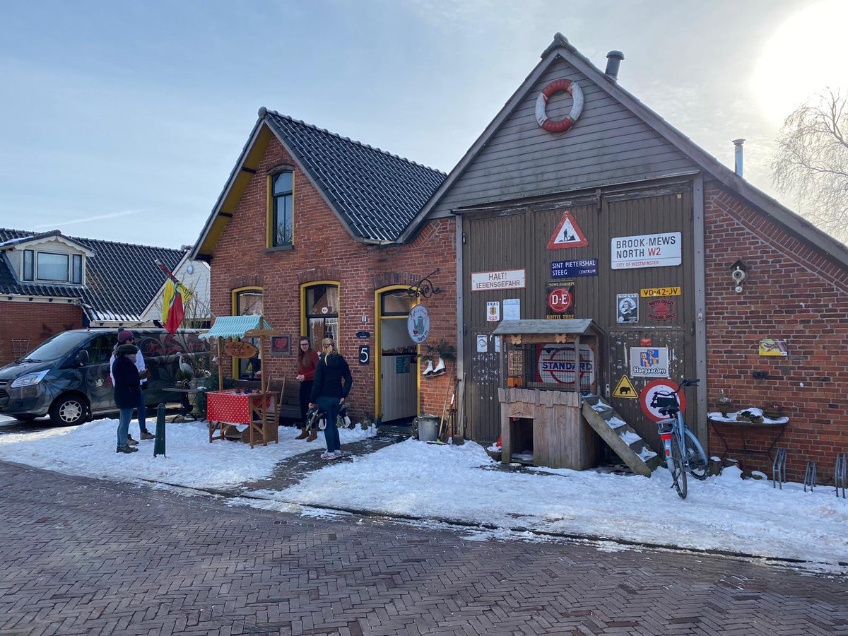 BertPost1966's tweet photo. Retourtje #zuidhorn #lettelbert . Heerlijke #schaatsdag #schaatsenopnatuurijs #enumatil https://t.co/A5GoctBmYK
