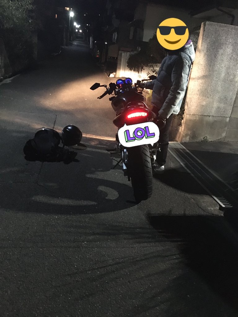 Ashx7_95's tweet photo. そーいや純正テールランプをCBR1000RR変換テールランプに
変えました！でもナンバー灯無くなったからはよ買わなあかん😅
←純正           CBR用→
#ホーネット250
#バイク乗ってる人と繋がりたい
#バイク好きと繋がりたい
#CBR1000RR
#CBR600RR https://t.co/moCbL0C7nk