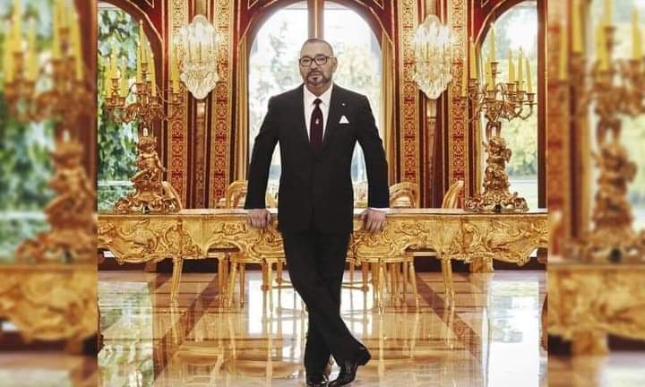 الله ينصر سيدنا !
كلنا جنود مجندون وراء قائدنا الأعلى !