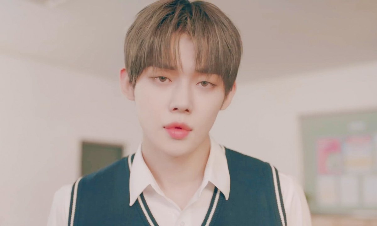 ckrisharose's tweet photo. First set of edits. Candid shots 📷
A valentines day gift for MOAs!!!🥰

#TOMORROW_X_TOGETHER 
#MyWayHomeToTXT 
#WayHome https://t.co/vUkVq2mGw4