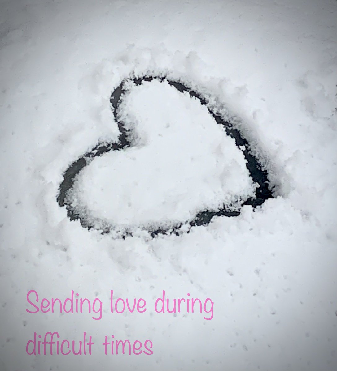 Thank you NHS for all that you are doing to look after our loved ones <a href="/NHSMillion/">NHS Million</a> 💙