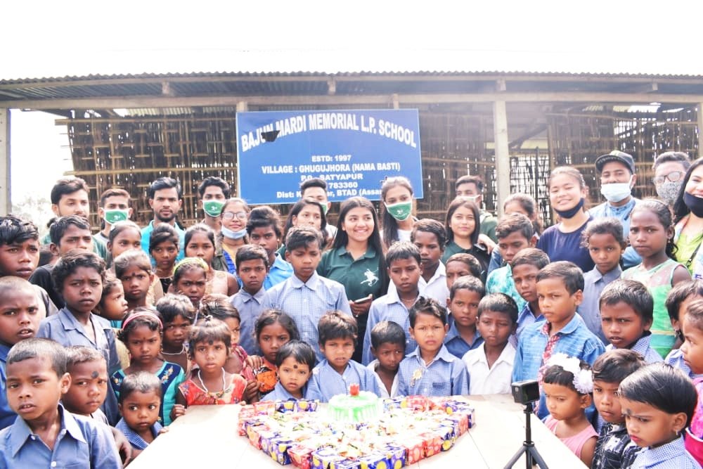 atif_faruk's tweet photo. One of the greatest feelings in the world is knowing that we as individuals can make a difference. Ending hunger in our area is a goal that is literally within our grasp, 💚💚
And thanks to all for joining us💚❤️💚❤️
#RobinsValentinesDay
#vday @rha_india 
#BeARobin https://t.co/LSk5aA9qyl