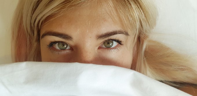 Feliz d&iacute;a! Acabo de despertar solita en la cama y por suerte los tengo a ustedes ❤ Les hice fotitos desnuda<a href="/tag/sweetmia"class="tags"><span>#sweetmia</span></a><a href="/tag/soniapellizzari"class="tags"><span>#soniapellizzari</span></a>