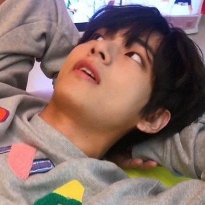 why you should try to date him — a thread guided by kim taehyung.