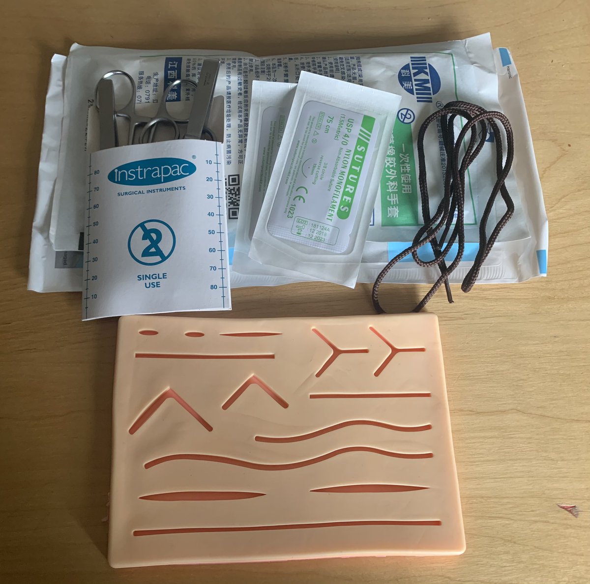 Very proud that our SSC group has managed to put together 45 of these to give out for free to 3rd/4th years. Pack includes sutures (safe disposal), surgical instruments, shoe lace for knot tying 🪢, surgical gloves and suture pad. Will hopefully increase interest in surgery!