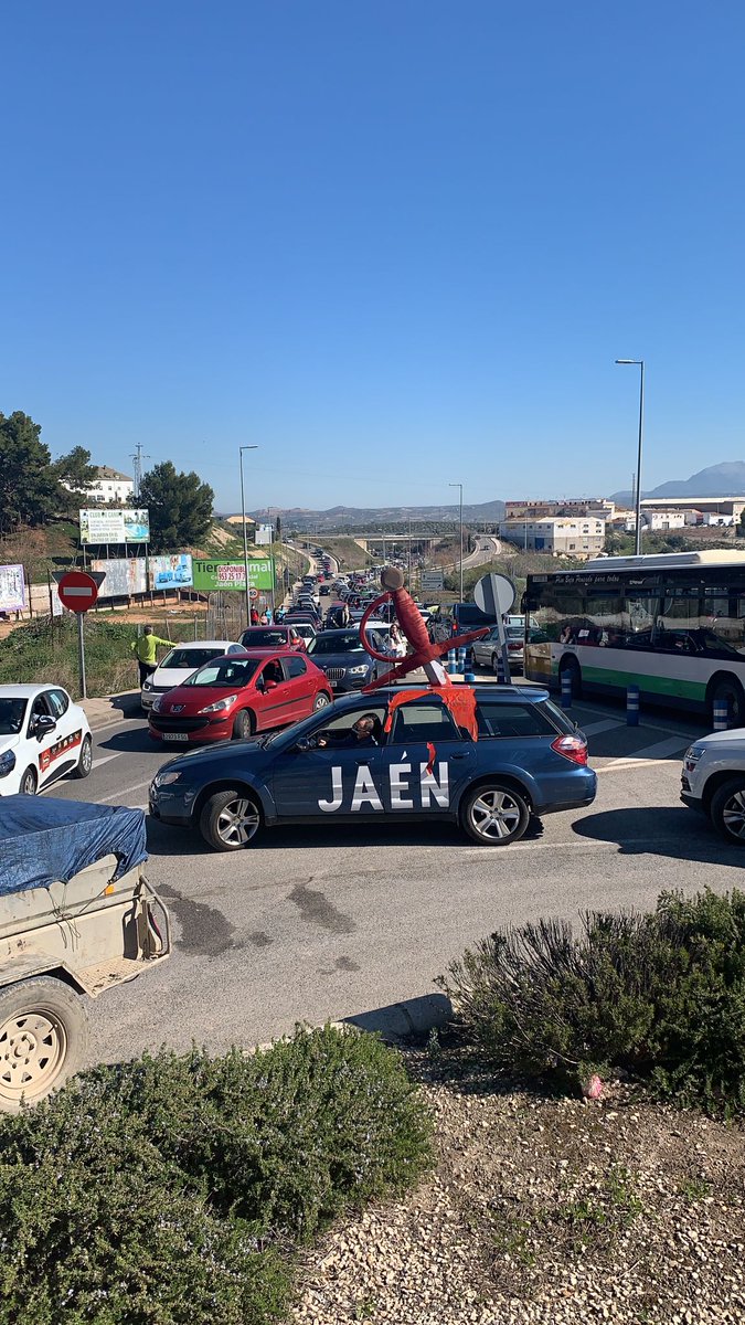 MJesusExtremera's tweet photo. Solidaridad entre los territorios es el principio de nuestra democracia. Y eso incluye los proyectos para los que están perfectamente capacitados. #jaenmerecemas #JaenLevantateBrava #JaenExiste https://t.co/Ltacrkxilw