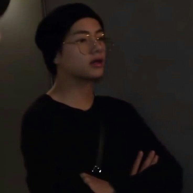 "look at the time, why are you late? its 2am already why you came home just now? where have you been? why i can't contact you? i miss you"