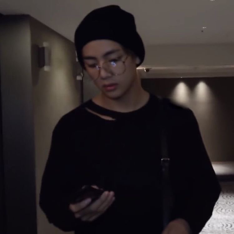 "look at the time, why are you late? its 2am already why you came home just now? where have you been? why i can't contact you? i miss you"