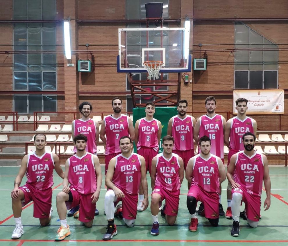 ucacb's tweet photo. 🏀 1 NACIONAL MASCULINA 🏀

💪🏻 Victoria de nuestros mayores en su visita al Sargal ante un combativo @CB_Cuenca 

👊🏻 Los jugadores de @VicenteOlivarex demostraron una gran solidez en ambos lados de la cancha, pudiendo así llevarse la victoria.

😜 ¡Enhorabuena chicos! https://t.co/Jyms5O1jj9