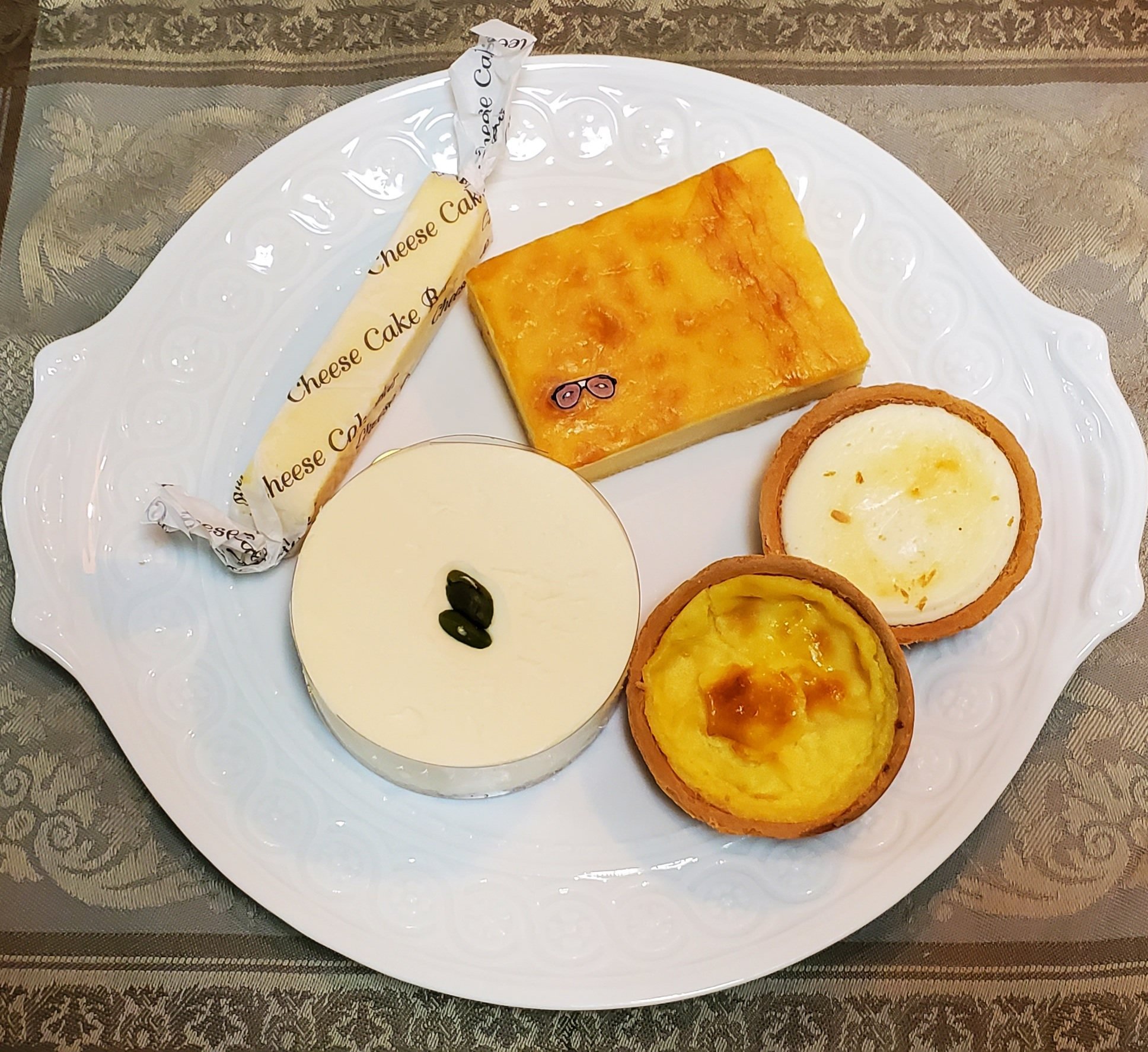 附田健佑 バレンタインの夜にチーズケーキまつり 百貨店の催事で出会った 札幌ラ ネージュさん スイートポテトが有名なようですが チーズケーキお試しセットを ハイチーズタルト プリンエッグタルト 濃厚チーズバー カマンベールチーズケーキ 濃厚