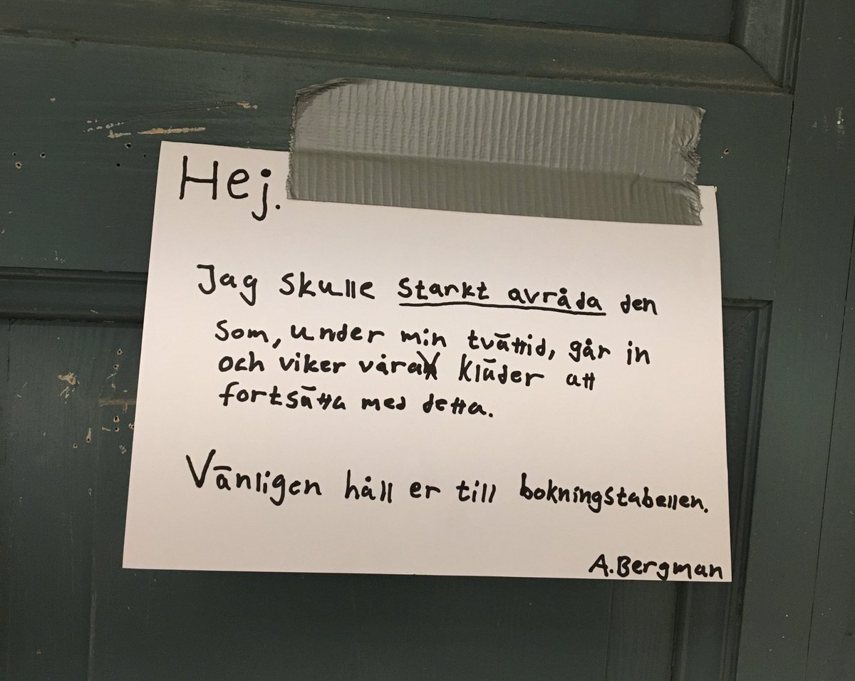 Lite passiv-aggressivt budskap kan jag tycka. Tänkte skriva ut tweet-svar och klistra in nedanför så jag får ett fint kommentarsfält. Men vad ska jag skriva?