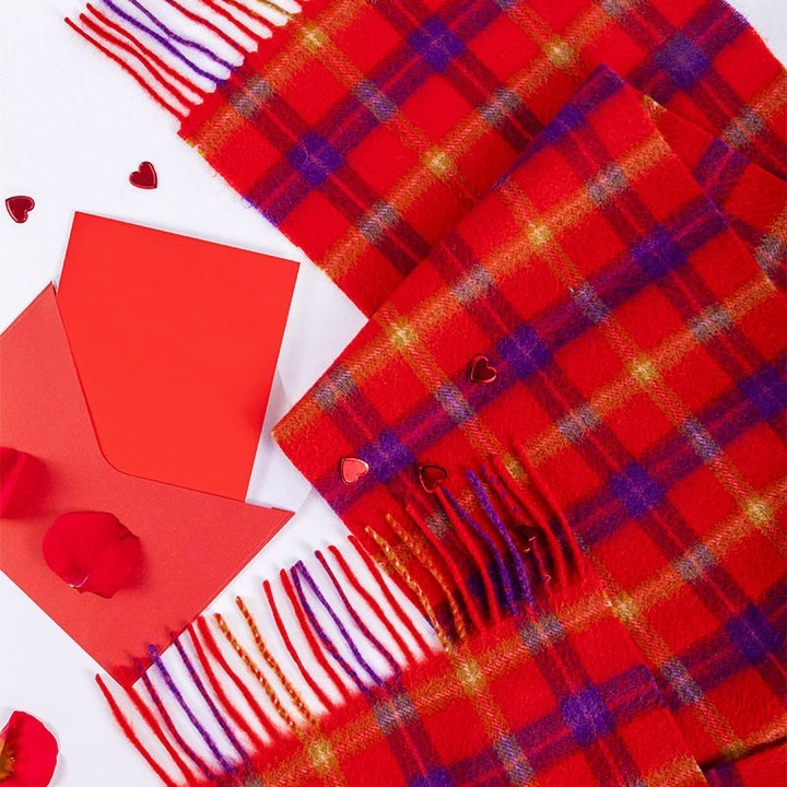 HeritageScot's tweet photo. May you feel a wealth of love this Valentine’s Day. ❤️😊 https://t.co/E7CVGKYzrx