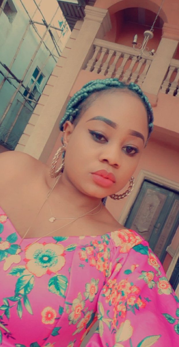 Silvy911's tweet photo. @instablog9ja Who will be my val😘 https://t.co/GdimZpyq2U