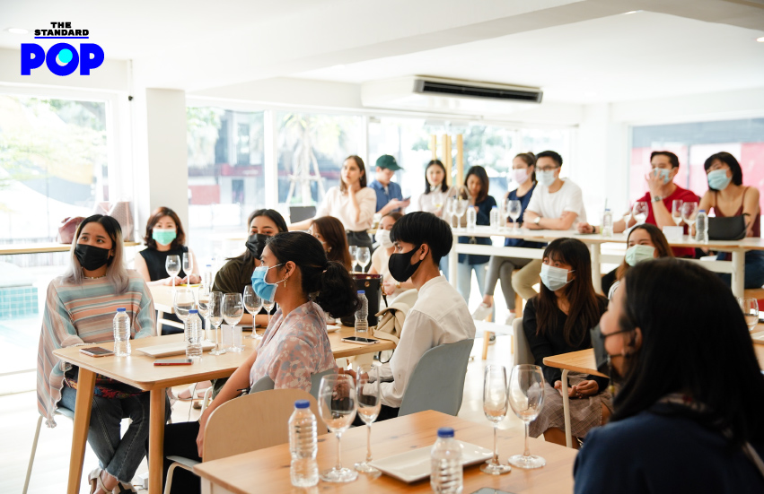 TheStandardPOP's tweet photo. (2/4) ภาพบรรยากาศงาน Pop Workshop Special: Chocolate Pairing For a Good Relationship
#TheStandardPhoto #TheStandardPop 
#PopWorkshop #JCQualitytime #JacobsCreekQualityWorthSharing #SharingQualitybyJacobsCreek https://t.co/mtmRyQgAJj