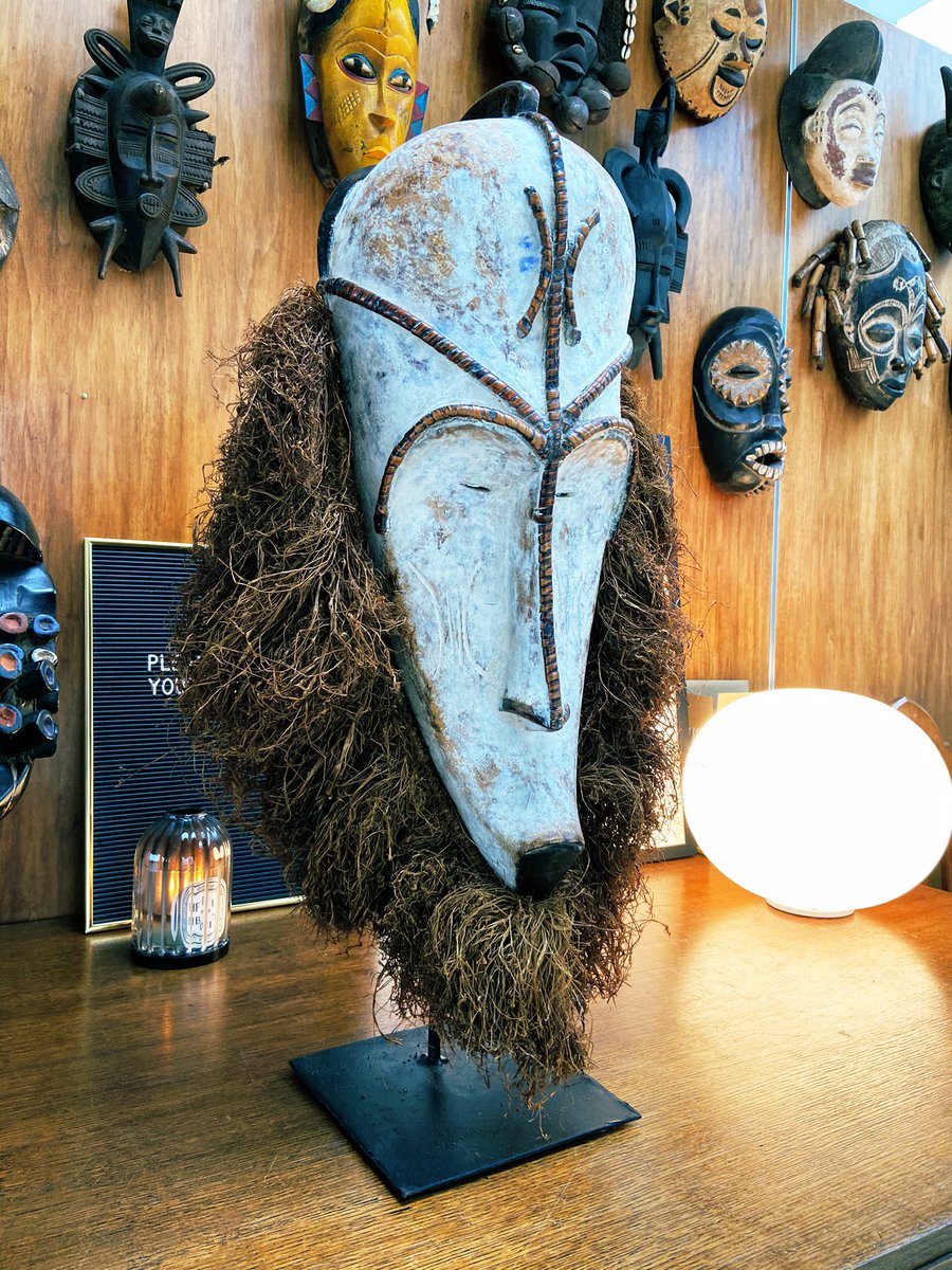 portfolioN8's tweet photo. This incredible fang mask with its original raffia hair intact is about to go on sale on https://t.co/XmhTJNpfb3 https://t.co/dtWUu7xStA