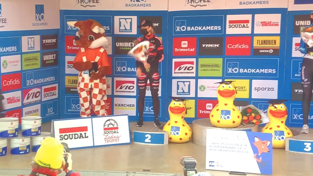 Elisabeth tweet media